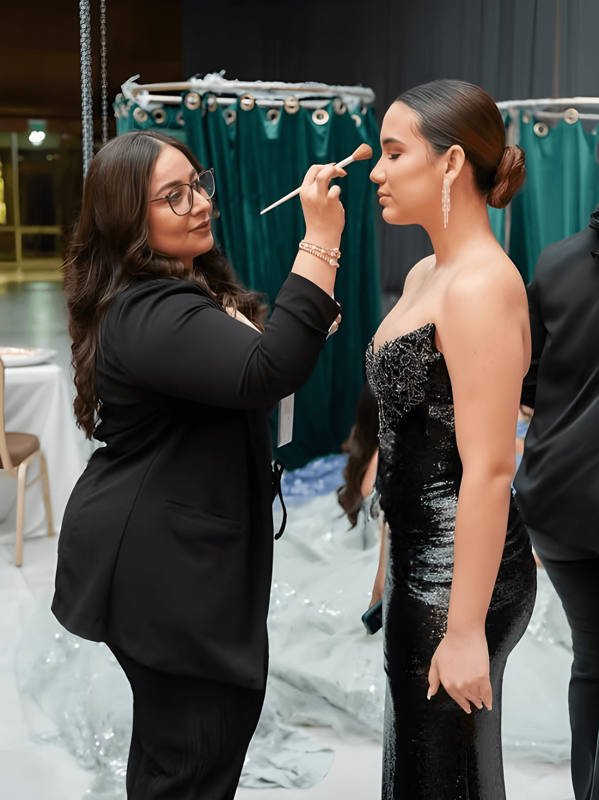 Johana Matta trabajando